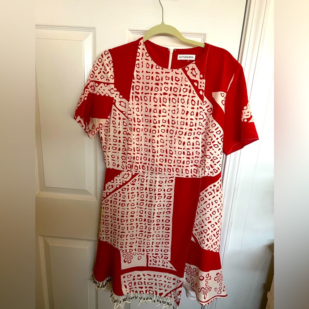 Beautiful dress for any occasion.